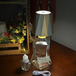 Doble Reposado Tequila Bottle